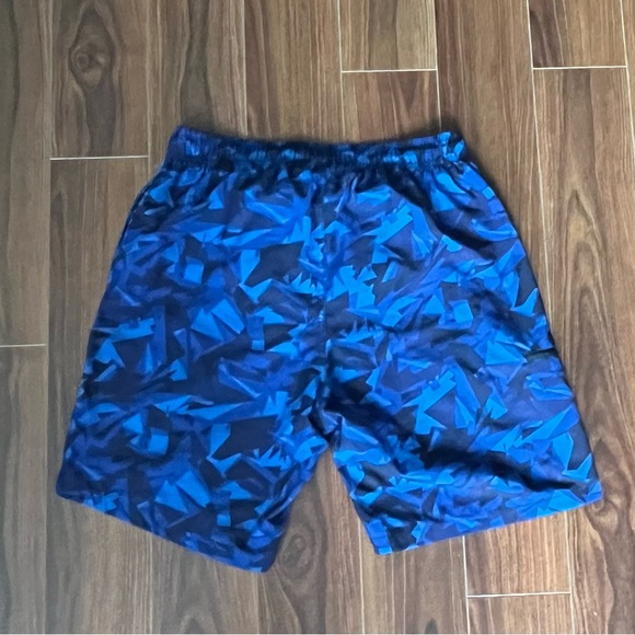 5 for $25. Men’s swim shorts - Picture 2 of 5